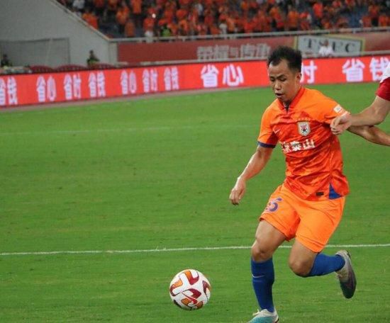 免费骚丝袜黄色