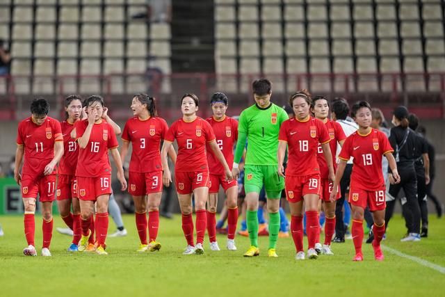 国模伊人